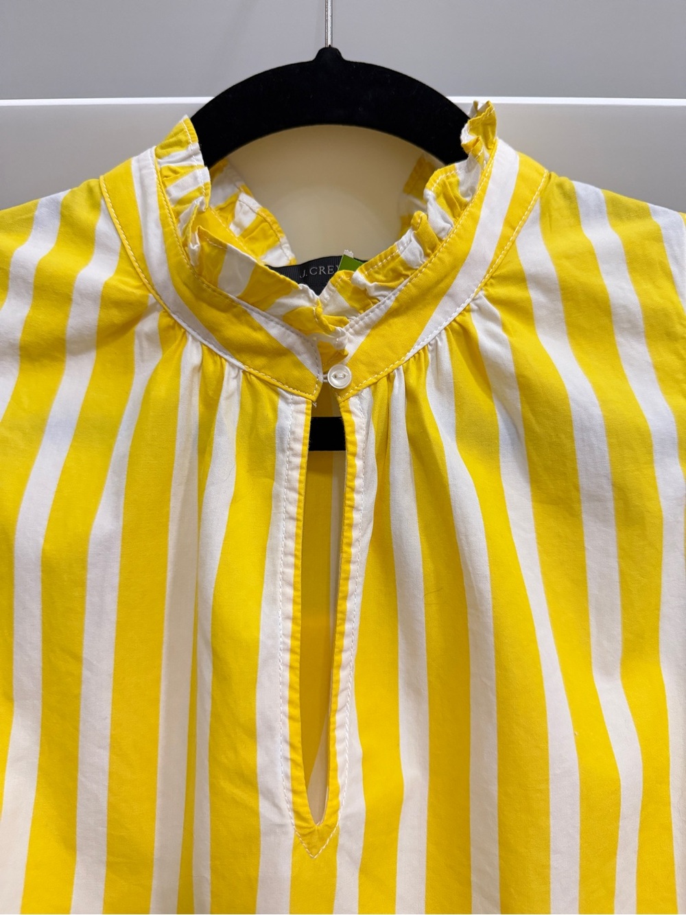 🍋 J. Crew Ruffle Neck Sleeveless Poplin Top Yellow and White Stripes - Picture 3 of 6